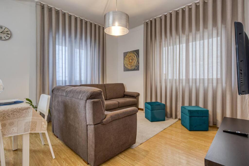 Spacious House In Porto For Family And Friends Maía المظهر الخارجي الصورة